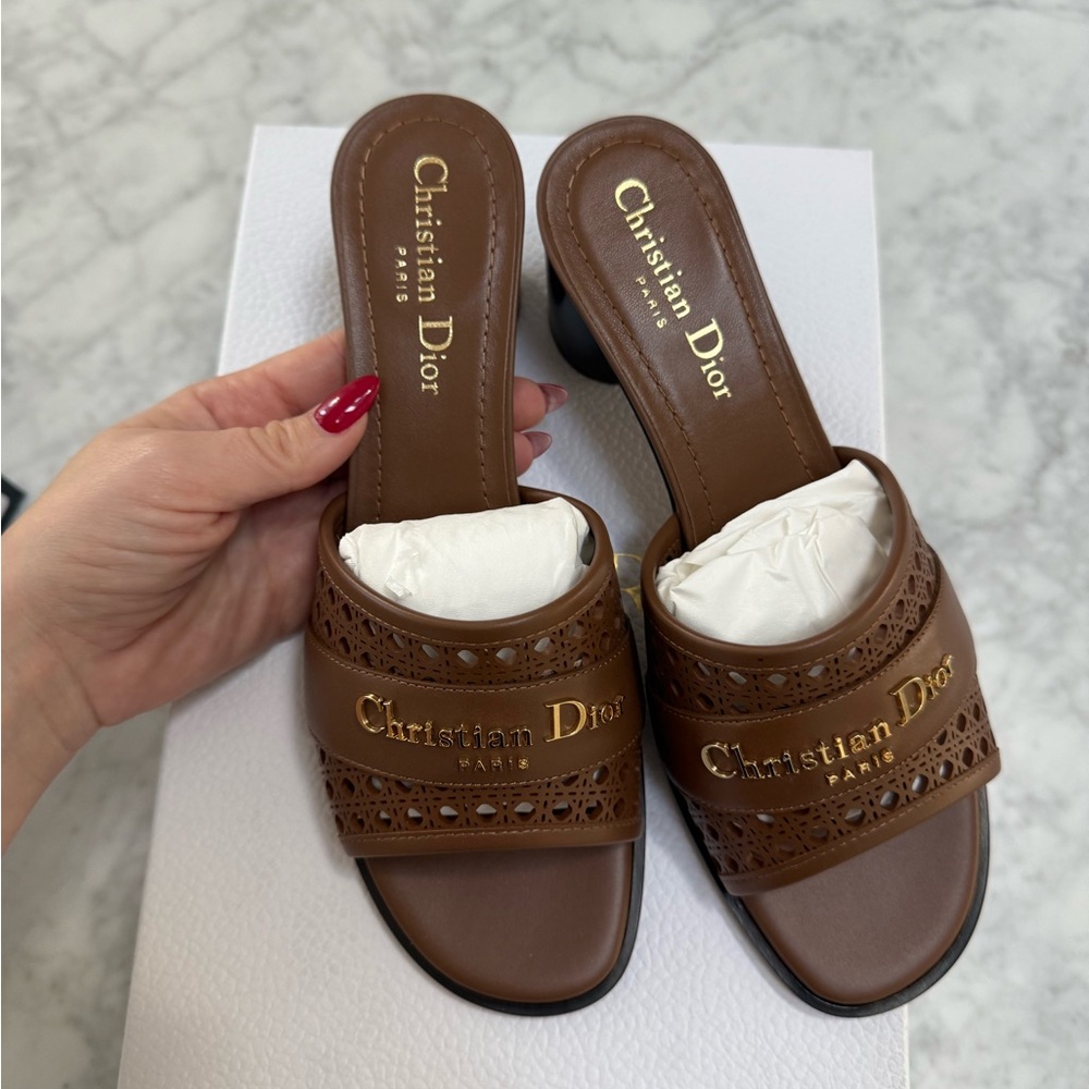 BNIB Dior Brown sandals 37.5 - Picture 3 of 8